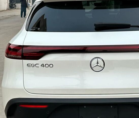 Mercedes Benz EQC400