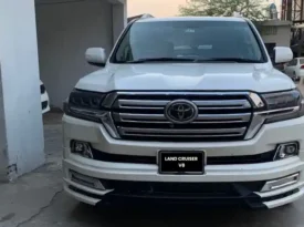 Land Cruiser V8